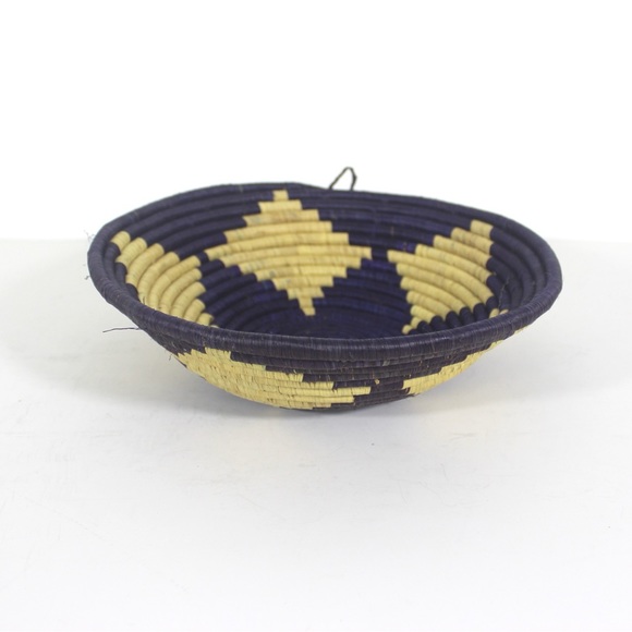 Vintage 10” African Coiled Straw Basket Purple Blue Beige Hand Woven Wall Basket - Picture 3 of 5